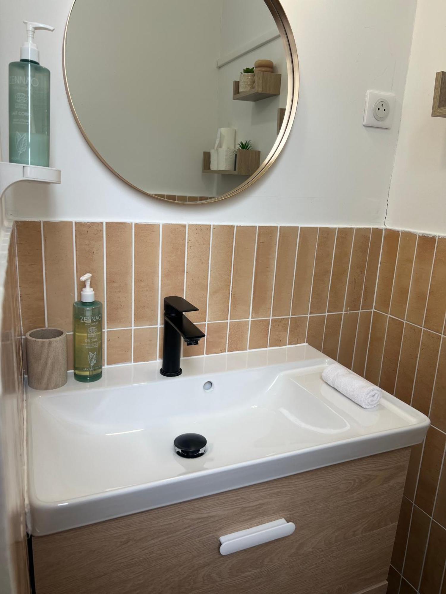 "Le Charleville", Superbe Appartement, Gare De Nevers, Service Premium By Primo C0Nciergerie Exterior foto